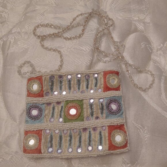 Moyna Handbags - Moyna beaded coin purse